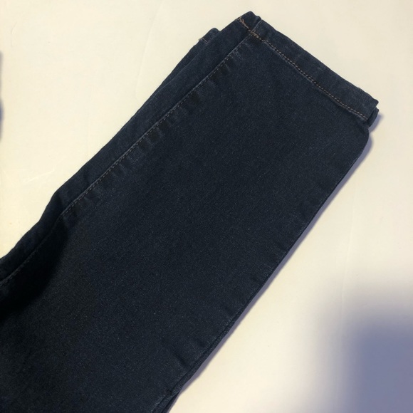 Forever 21 Dark Wash Jegging - Picture 2 of 5